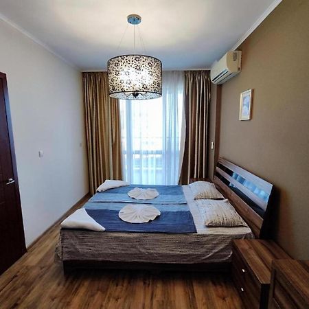 Europroperties Golden Line โกลเดน แซนส์ ภายนอก รูปภาพ