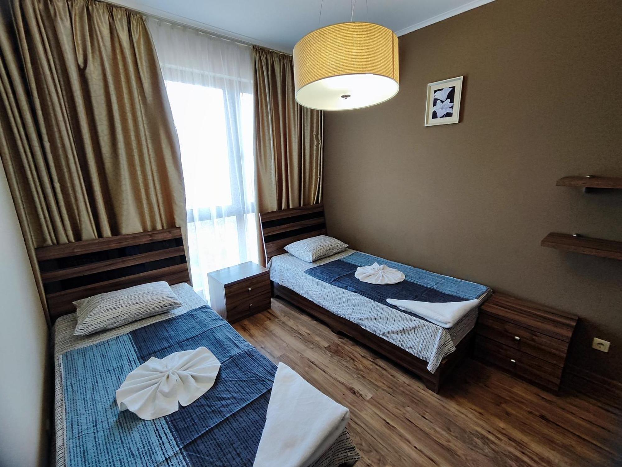 Europroperties Golden Line โกลเดน แซนส์ ภายนอก รูปภาพ