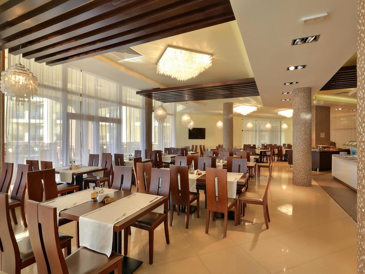 Europroperties Golden Line โกลเดน แซนส์ ภายนอก รูปภาพ